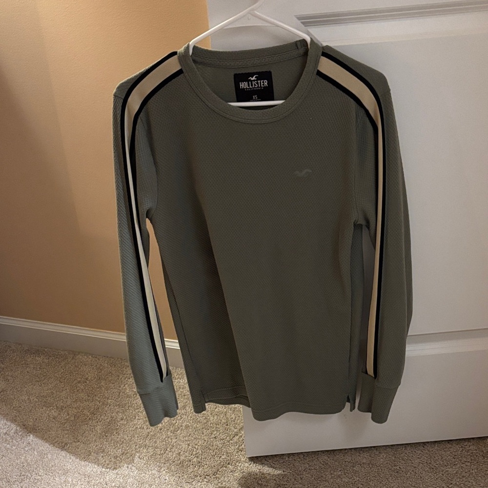Hollister Men's Green Long Sleeve Shirt with Stripes